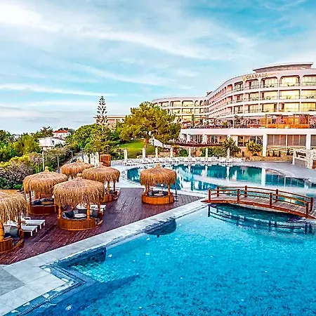 Отель Chamada Prestige And Casino 3*