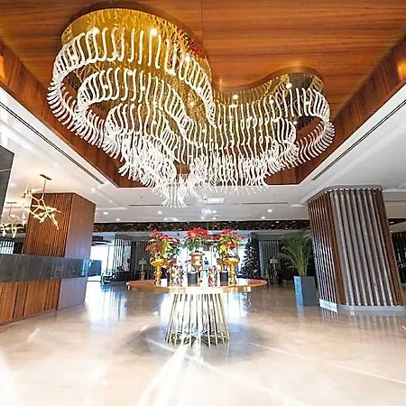 Chamada Prestige And Casino Отель Кирения