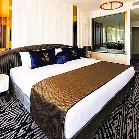 Chamada Prestige And Casino Отель 3*