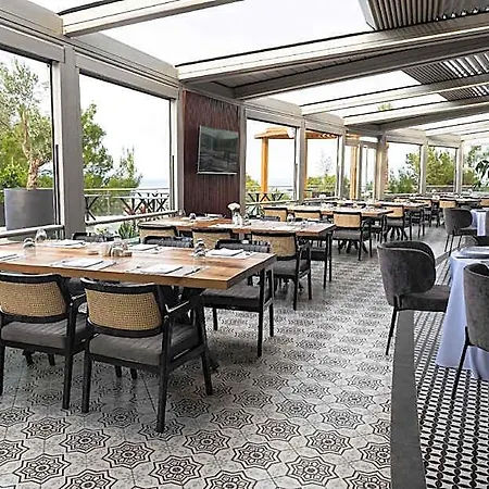 Отель Chamada Prestige And Casino Кирения