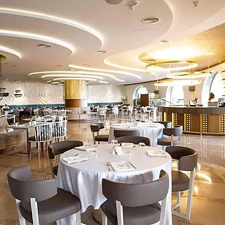 Отель Chamada Prestige And Casino