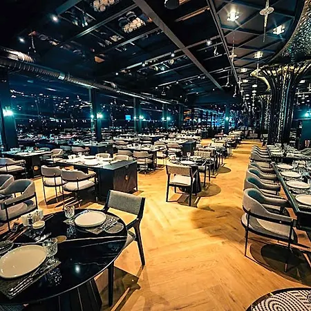 Chamada Prestige And Casino