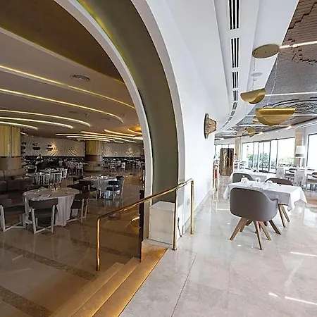 Chamada Prestige And Casino 3*
